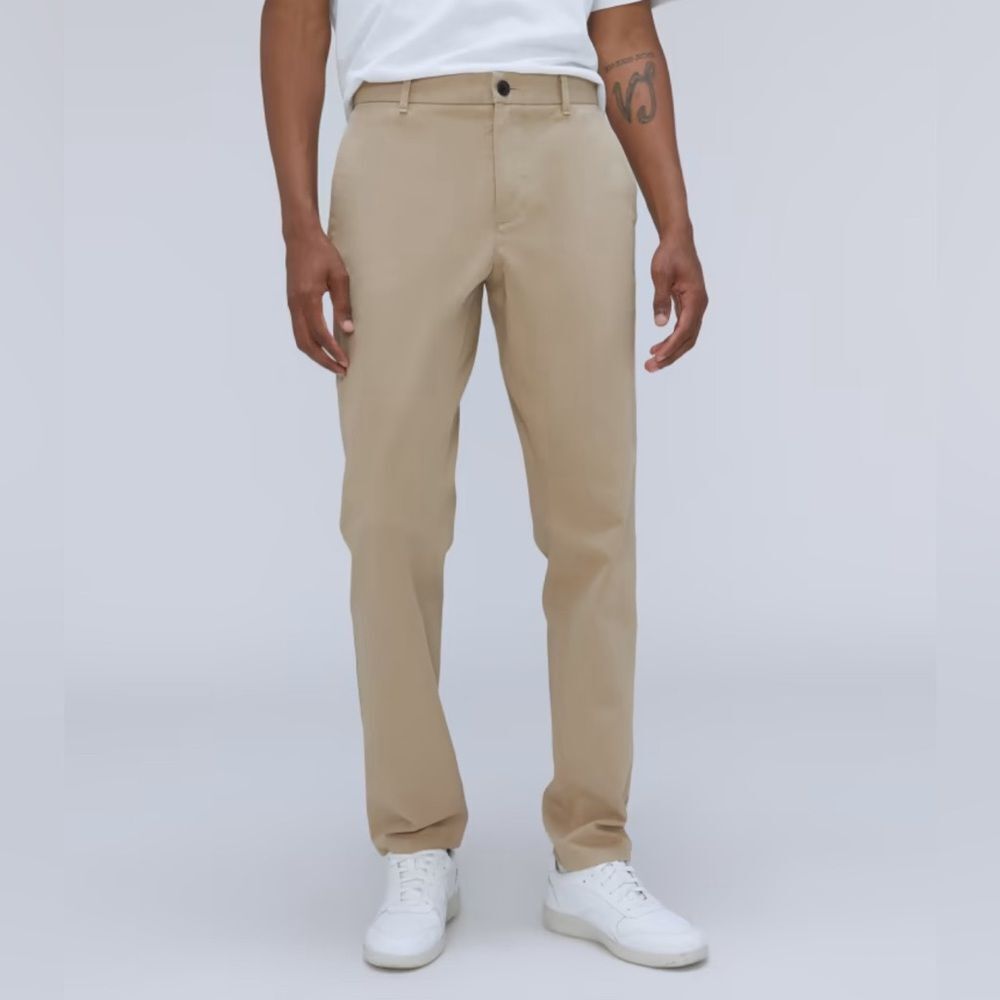 Everlane The Performance Chino | Uniform Slim Fit in Khaki Size 32 X 30